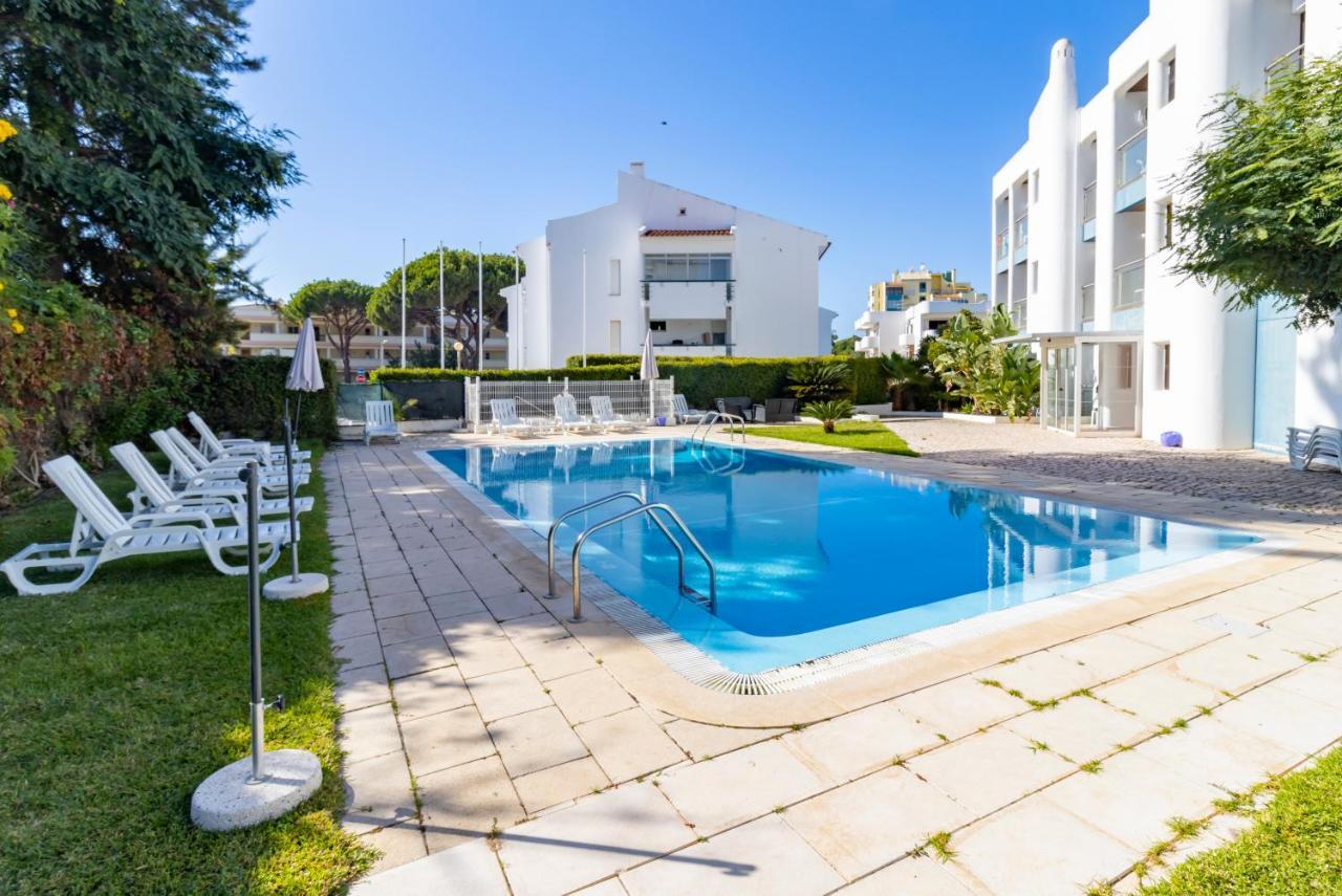Zarco - Cosy Apartment In Vilamoura With A Balcony With View To The 2 Swimming Pools - Near The Beach & The Marina Quarteira Exteriér fotografie